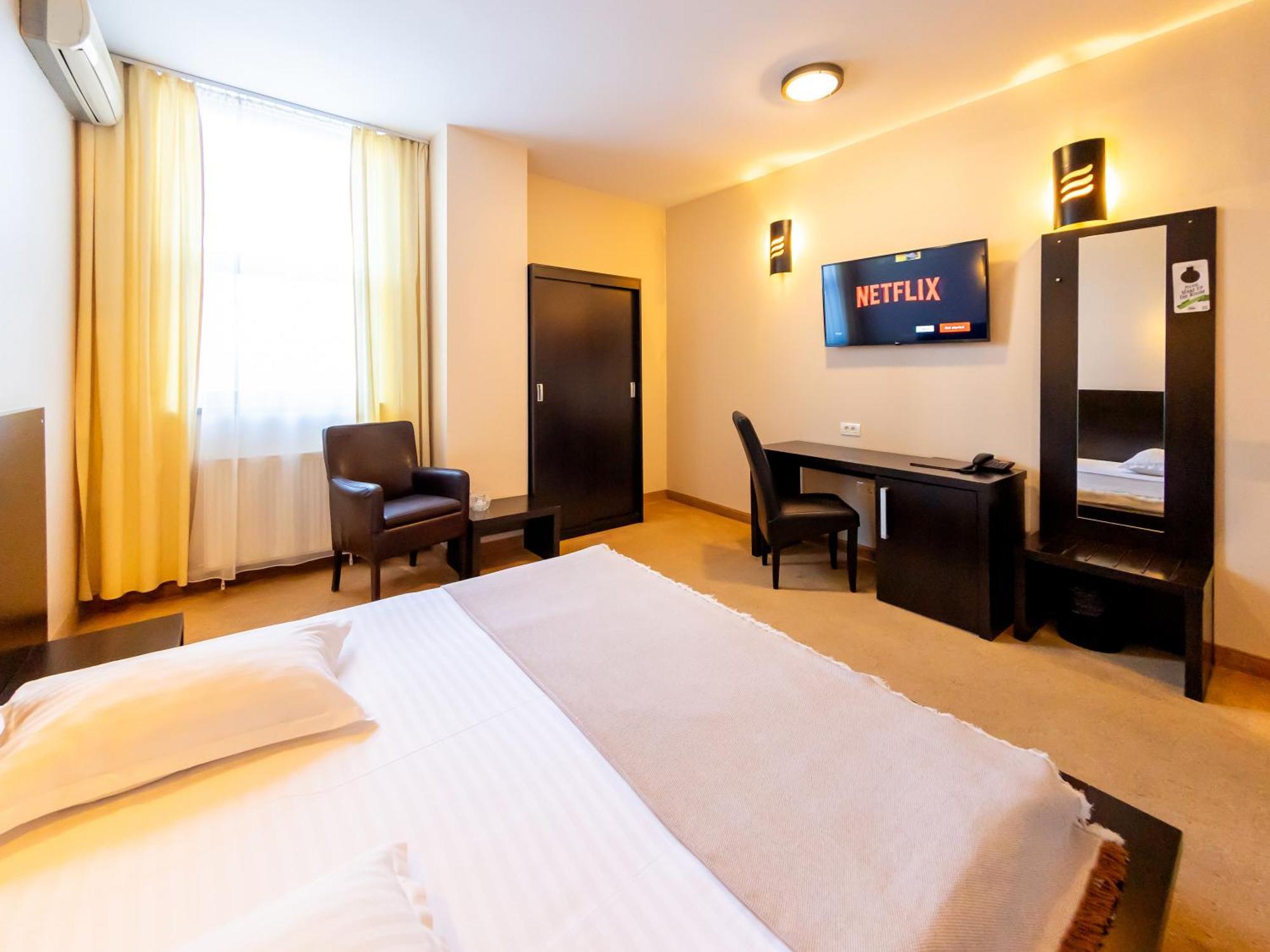 Hotel Maxim Arad Bilik gambar